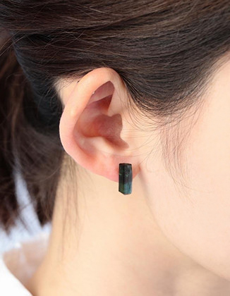 Gem stone pierced earrings